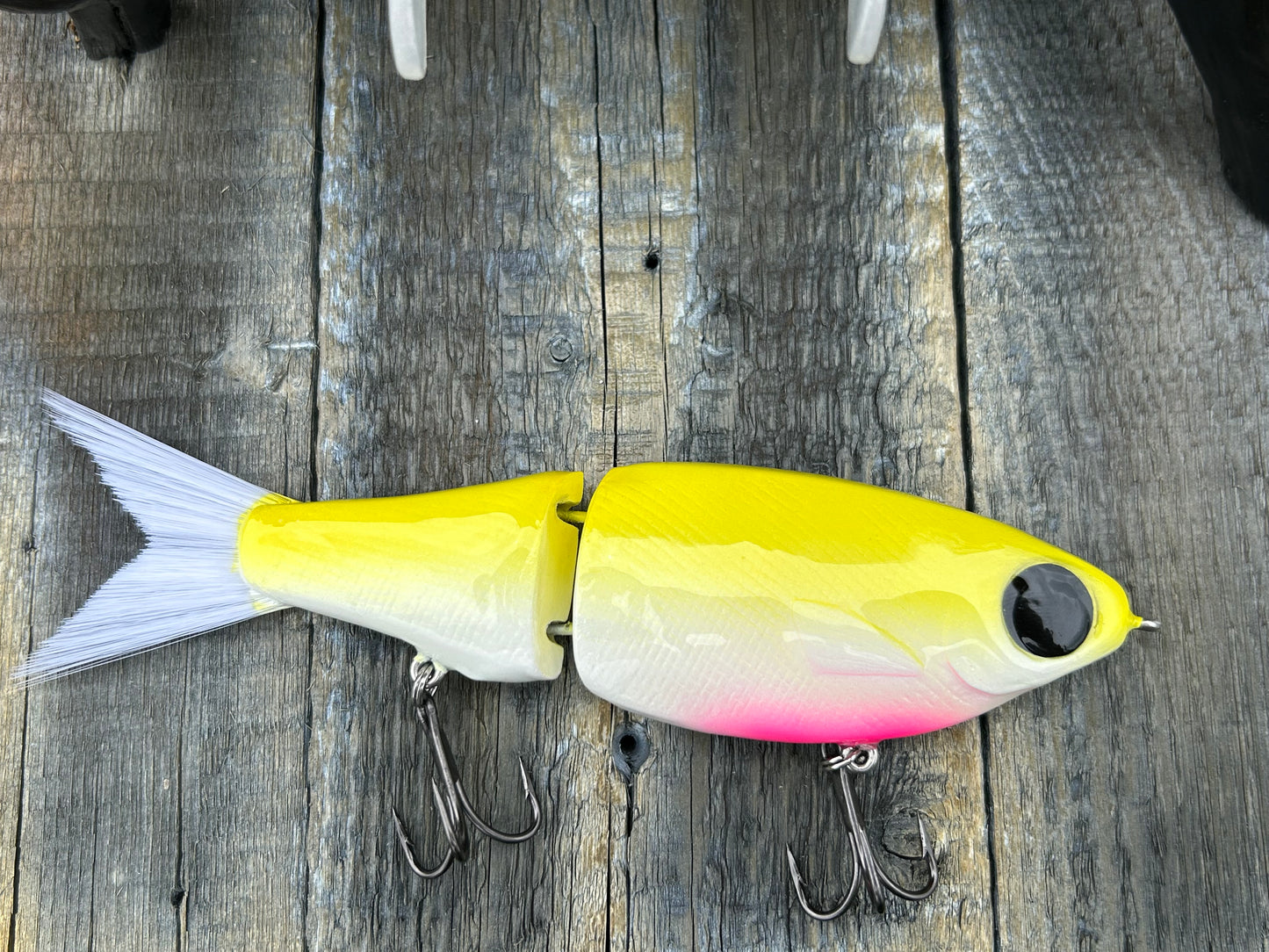 SOARDBAITS 7” SB SHAD RESIN GLIDE BAIT! 2.5 oz slow/medium sink!