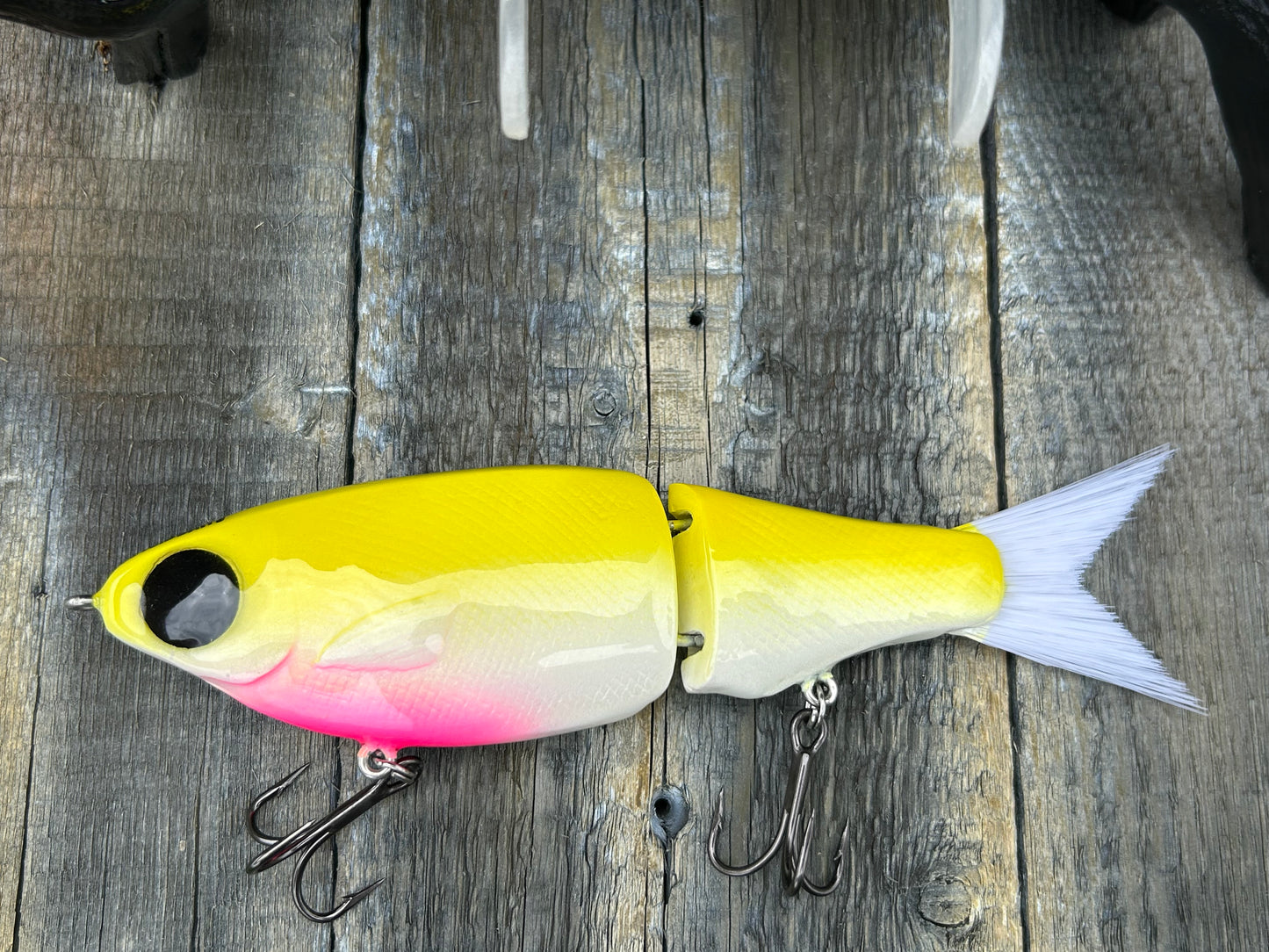 SOARDBAITS 7” SB SHAD RESIN GLIDE BAIT! 2.5 oz slow/medium sink!