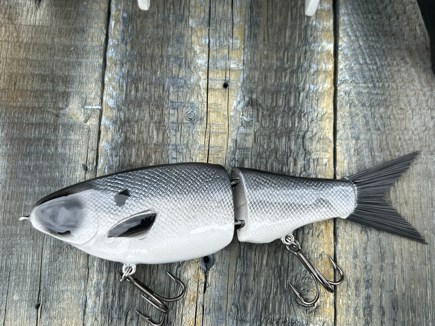 SOARDBAITS 7” SB SHAD RESIN GLIDE BAIT! 2.5 oz slow/medium sink!