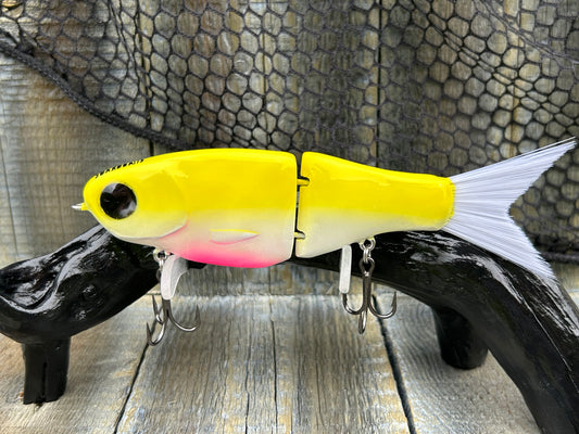 SOARDBAITS 6.75” SB SHAD MINI RESIN GLIDE BAIT! 1.9 oz slow sink!