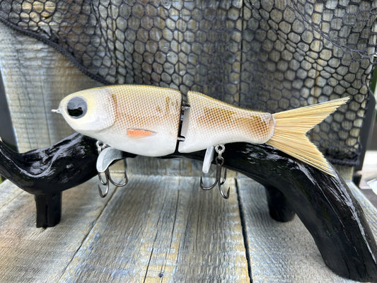 SOARDBAITS 6.75” SB SHAD MINI RESIN GLIDE BAIT! 1.9 oz slow sink!