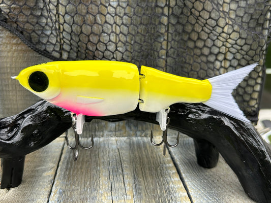 SOARDBAITS 7.5” SB SHAD SLIM RESIN GLIDE BAIT! 2.0 oz slow sink!