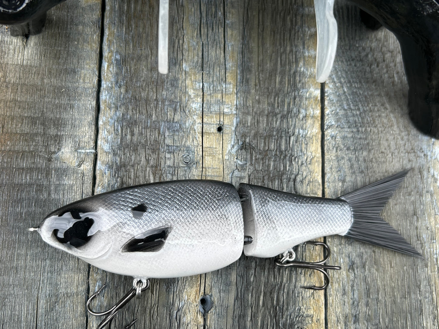 SOARDBAITS 7” SB SHAD RESIN GLIDE BAIT! 2.5 oz slow/medium sink!