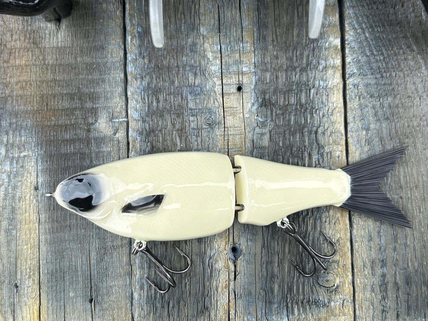 SOARDBAITS 7” SB SHAD RESIN GLIDE BAIT! 2.5 oz slow/medium sink!
