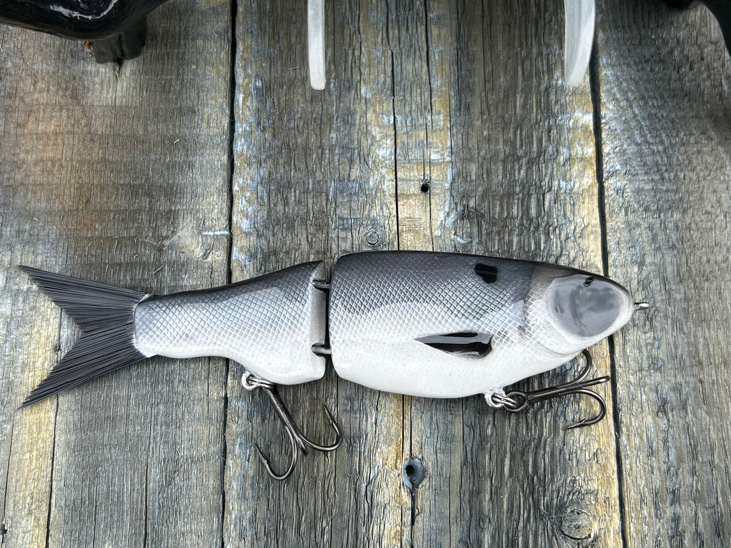 SOARDBAITS 7.5” SB SHAD SLIM RESIN GLIDE BAIT! 2.0 oz slow sink!
