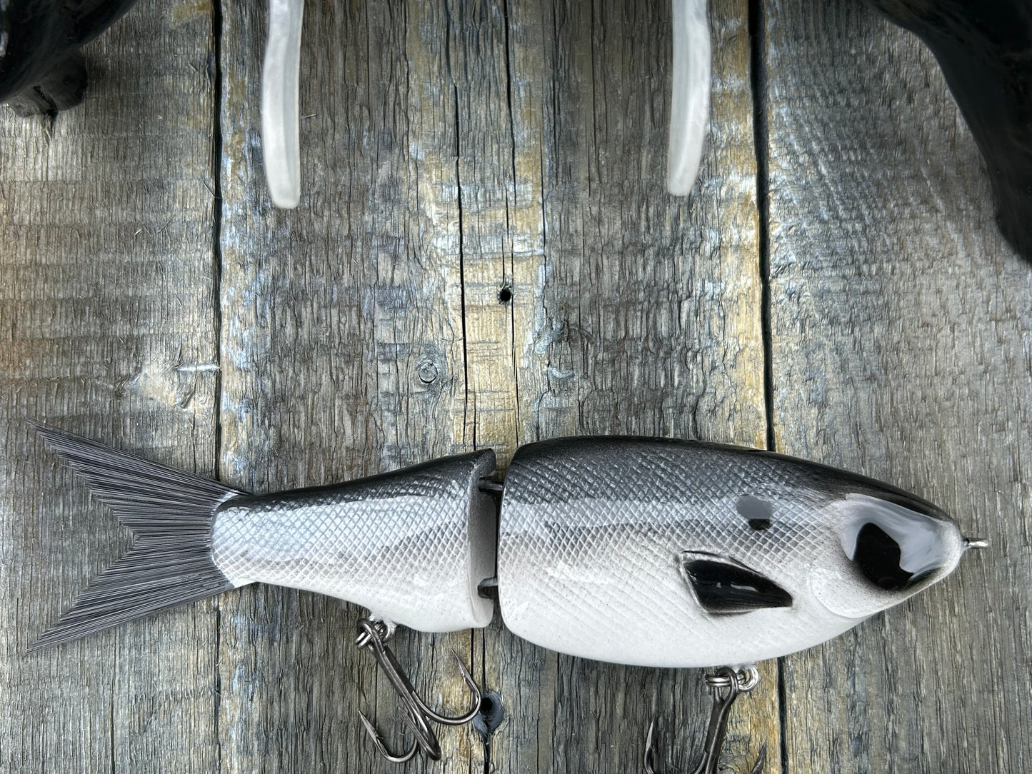 SOARDBAITS 7” SB SHAD RESIN GLIDE BAIT! 2.5 oz slow/medium sink!