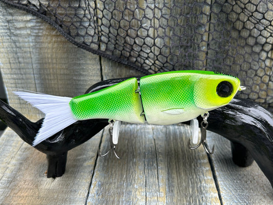 SOARDBAITS 6.75” SB SHAD MINI RESIN GLIDE BAIT! 1.9 oz slow sink!