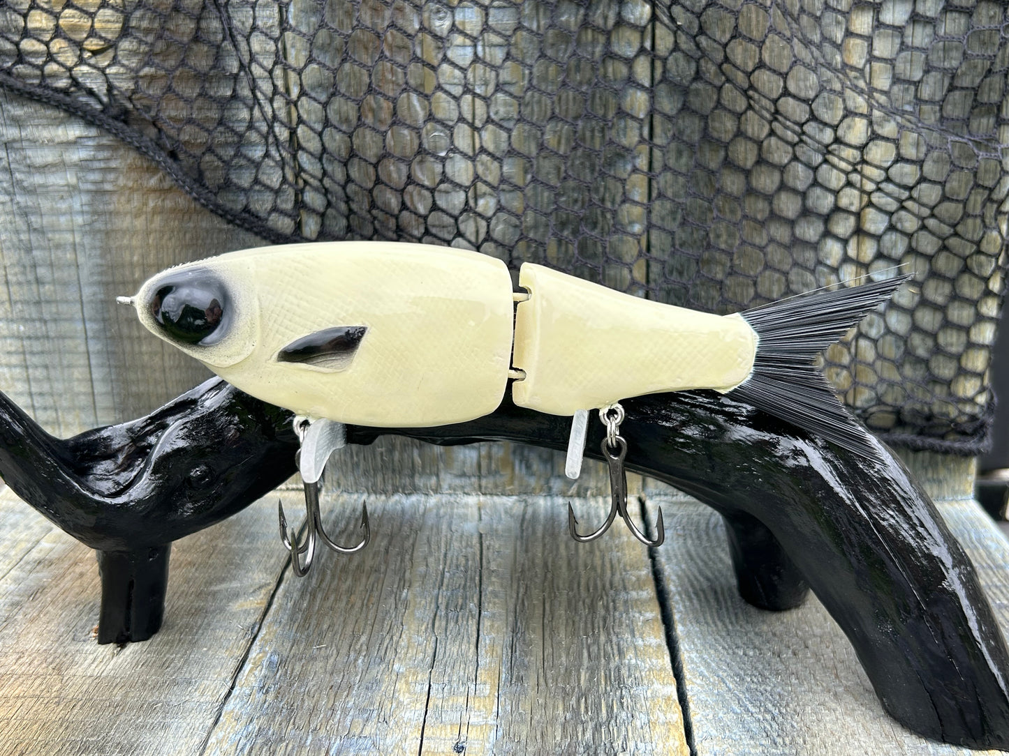 SOARDBAITS 7” SB SHAD RESIN GLIDE BAIT! 2.5 oz slow/medium sink!