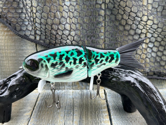 SOARDBAITS 6” SB HATCH RESIN GLIDE BAIT! 1.9 oz slow sink!